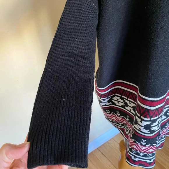 Joseph A Black Aztec Pattern Sweater Women’s XS - Picture 9 of 9